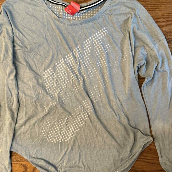 Nike Athletic Tops Bundle - Picture 3 of 10